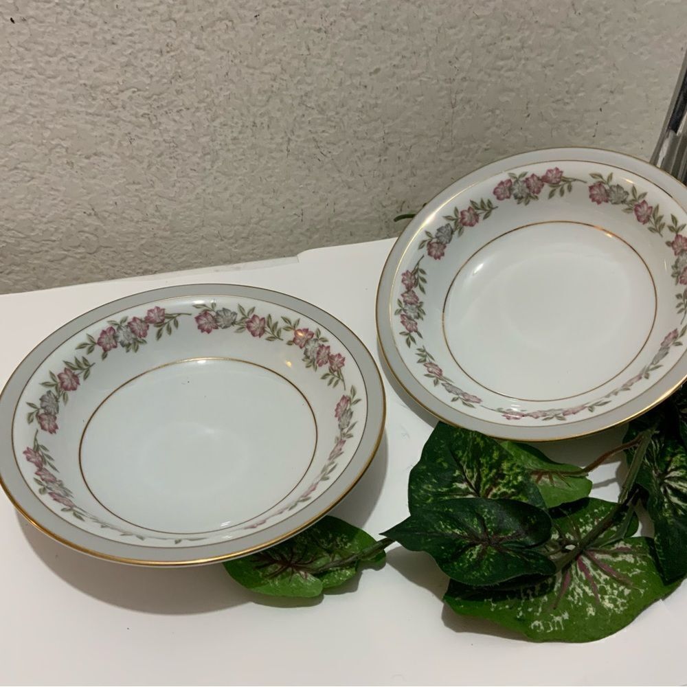 Noritake 5433 Soup Bowl Rimmed Red and Gray Flowers Gray Band Japan set of 2 G5
